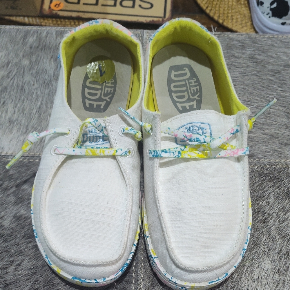 Hey Dude Kids White and Yellow Moccasins. NWOT!
